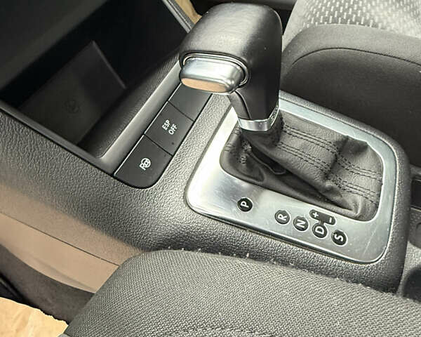 Серый Фольксваген Гольф Плюс, объемом двигателя 1.4 л и пробегом 153 тыс. км за 8650 $, фото 47 на Automoto.ua