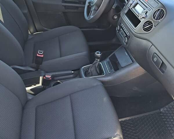 Серый Фольксваген Гольф Плюс, объемом двигателя 1.39 л и пробегом 186 тыс. км за 7100 $, фото 20 на Automoto.ua