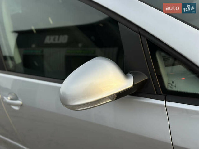 Серый Фольксваген Гольф Плюс, объемом двигателя 1.4 л и пробегом 184 тыс. км за 7200 $, фото 26 на Automoto.ua