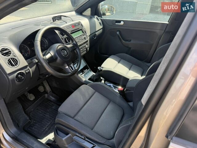 Сірий Фольксваген Golf Plus, об'ємом двигуна 1.2 л та пробігом 140 тис. км за 4850 $, фото 7 на Automoto.ua