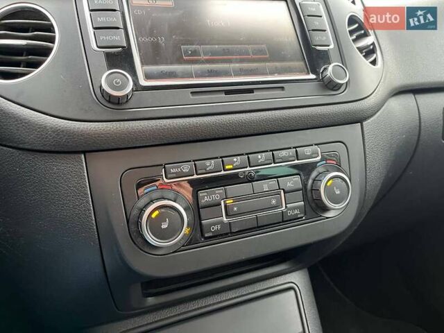 Серый Фольксваген Гольф Плюс, объемом двигателя 1.39 л и пробегом 220 тыс. км за 7790 $, фото 22 на Automoto.ua