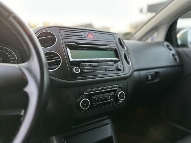 Серый Фольксваген Гольф Плюс, объемом двигателя 1.4 л и пробегом 184 тыс. км за 7200 $, фото 12 на Automoto.ua