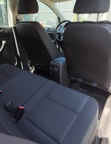 Серый Фольксваген Гольф Плюс, объемом двигателя 1.6 л и пробегом 145 тыс. км за 8000 $, фото 8 на Automoto.ua