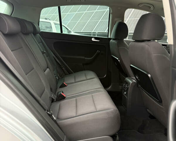 Серый Фольксваген Гольф Плюс, объемом двигателя 1.4 л и пробегом 171 тыс. км за 8800 $, фото 74 на Automoto.ua