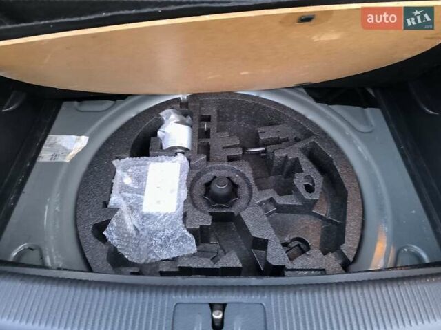 Серый Фольксваген Гольф Плюс, объемом двигателя 1.4 л и пробегом 205 тыс. км за 8750 $, фото 14 на Automoto.ua