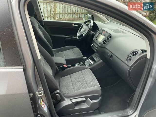 Серый Фольксваген Гольф Плюс, объемом двигателя 1.4 л и пробегом 190 тыс. км за 8950 $, фото 20 на Automoto.ua