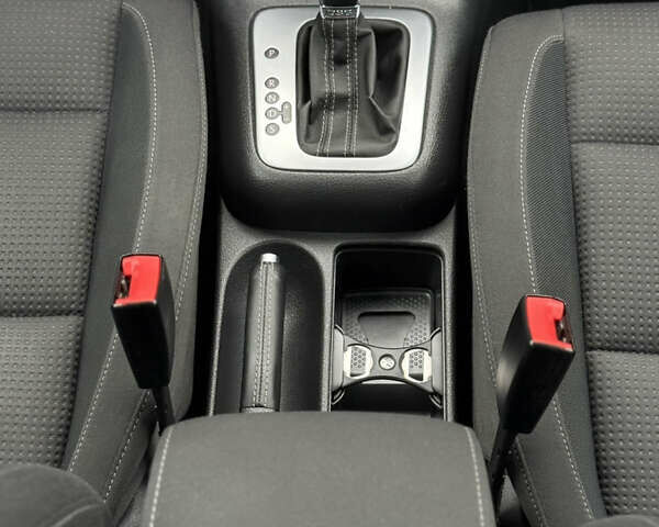 Серый Фольксваген Гольф Плюс, объемом двигателя 1.4 л и пробегом 171 тыс. км за 8800 $, фото 42 на Automoto.ua