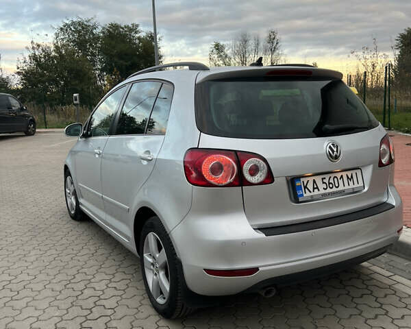 Серый Фольксваген Гольф Плюс, объемом двигателя 1.6 л и пробегом 340 тыс. км за 7500 $, фото 5 на Automoto.ua