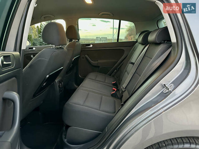 Сірий Фольксваген Golf Plus, об'ємом двигуна 1.4 л та пробігом 228 тис. км за 8999 $, фото 78 на Automoto.ua