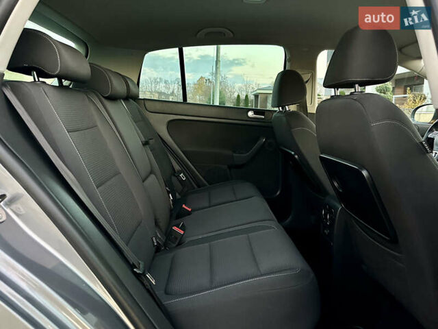 Серый Фольксваген Гольф Плюс, объемом двигателя 1.4 л и пробегом 228 тыс. км за 8599 $, фото 85 на Automoto.ua