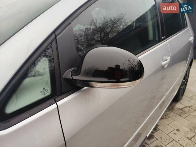 Серый Фольксваген Гольф Плюс, объемом двигателя 1.4 л и пробегом 193 тыс. км за 7200 $, фото 10 на Automoto.ua