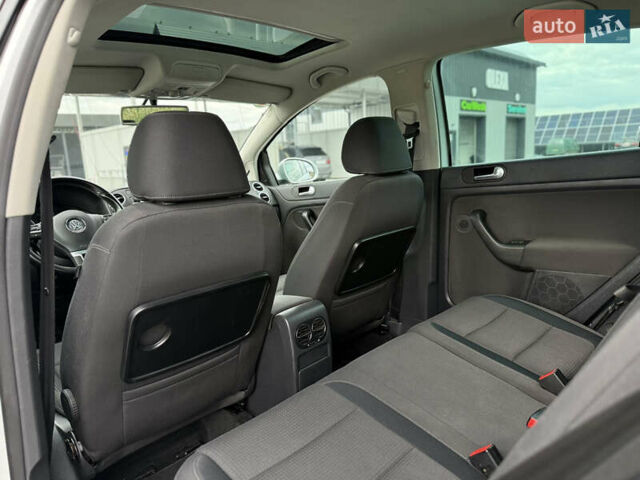 Сірий Фольксваген Golf Plus, об'ємом двигуна 1.4 л та пробігом 171 тис. км за 9200 $, фото 61 на Automoto.ua