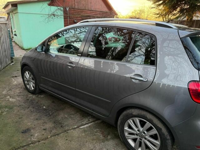 Серый Фольксваген Гольф Плюс, объемом двигателя 2 л и пробегом 323 тыс. км за 8500 $, фото 3 на Automoto.ua