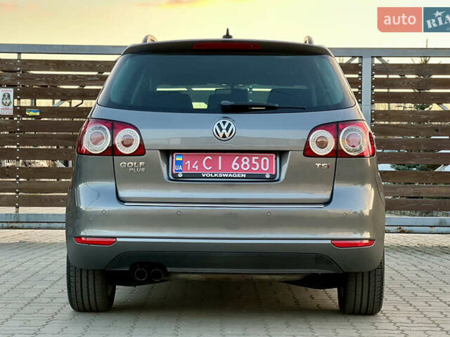 Серый Фольксваген Гольф Плюс, объемом двигателя 1.4 л и пробегом 228 тыс. км за 8599 $, фото 46 на Automoto.ua