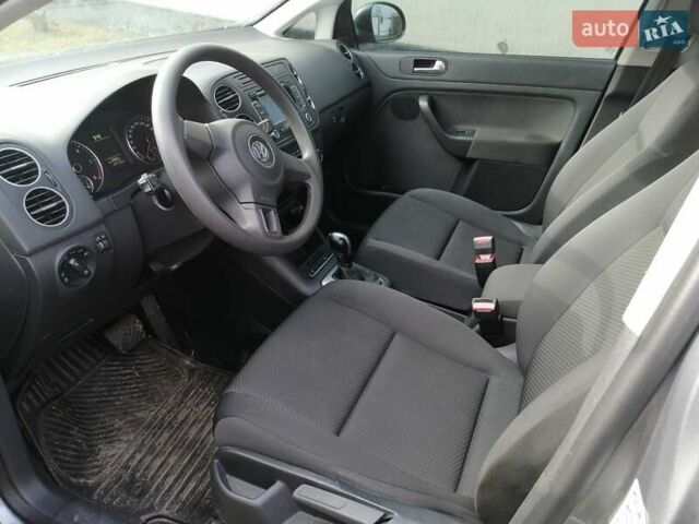 Серый Фольксваген Гольф Плюс, объемом двигателя 1.6 л и пробегом 245 тыс. км за 9000 $, фото 1 на Automoto.ua
