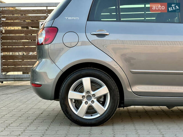 Серый Фольксваген Гольф Плюс, объемом двигателя 1.4 л и пробегом 228 тыс. км за 8599 $, фото 36 на Automoto.ua