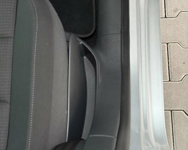 Сірий Фольксваген Golf Plus, об'ємом двигуна 1.4 л та пробігом 171 тис. км за 9200 $, фото 81 на Automoto.ua