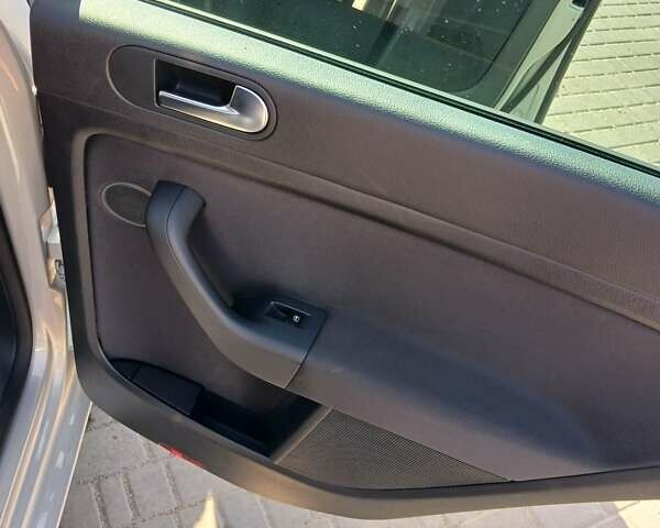 Серый Фольксваген Гольф Плюс, объемом двигателя 0 л и пробегом 207 тыс. км за 8200 $, фото 67 на Automoto.ua