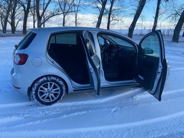 Серый Фольксваген Гольф Плюс, объемом двигателя 1.4 л и пробегом 175 тыс. км за 8200 $, фото 6 на Automoto.ua