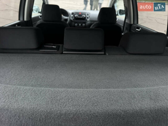 Сірий Фольксваген Golf Plus, об'ємом двигуна 1.6 л та пробігом 260 тис. км за 6850 $, фото 30 на Automoto.ua