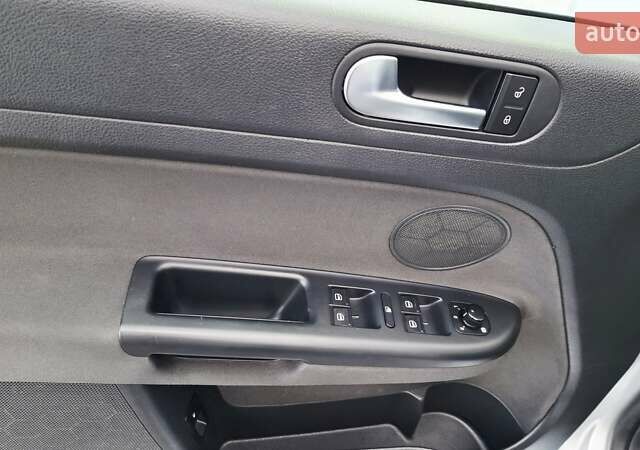 Сірий Фольксваген Golf Plus, об'ємом двигуна 1.4 л та пробігом 126 тис. км за 7950 $, фото 17 на Automoto.ua