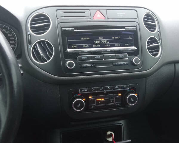 Фольксваген Гольф Плюс 2011 в Житомире на Automoto.ua Серый Фольксваген Гольф Плюс, объемом двигателя 1.6 л и пробегом 280 тыс. км за 7700 $, фото 16 на Automoto.ua