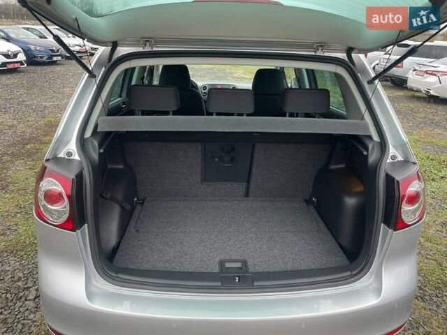 Серый Фольксваген Гольф Плюс, объемом двигателя 1.4 л и пробегом 125 тыс. км за 7600 $, фото 12 на Automoto.ua