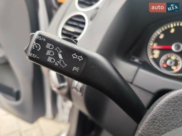 Серый Фольксваген Гольф Плюс, объемом двигателя 1.4 л и пробегом 193 тыс. км за 7200 $, фото 19 на Automoto.ua