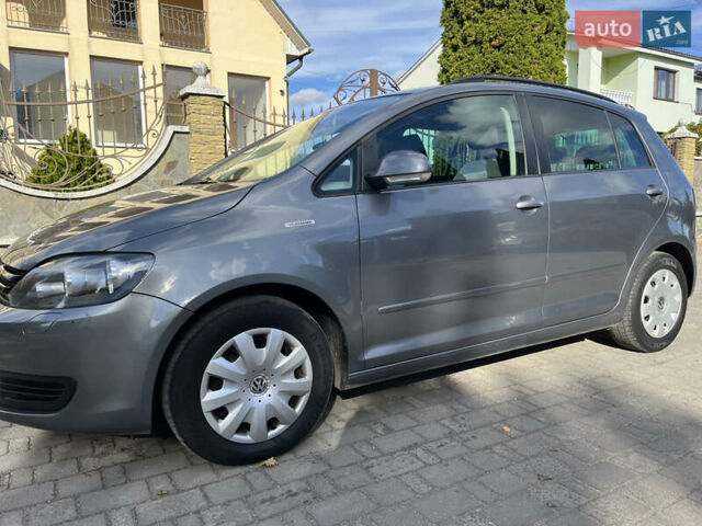 Фольксваген Гольф Плюс 2011 в Луцке на Automoto.ua Серый Фольксваген Гольф Плюс, объемом двигателя 1.6 л и пробегом 237 тыс. км за 7900 $, фото 8 на Automoto.ua