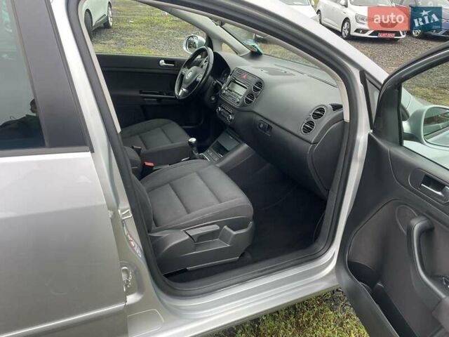 Серый Фольксваген Гольф Плюс, объемом двигателя 1.4 л и пробегом 125 тыс. км за 7600 $, фото 10 на Automoto.ua