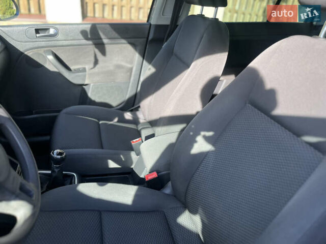 Фольксваген Гольф Плюс 2011 в Луцке на Automoto.ua Серый Фольксваген Гольф Плюс, объемом двигателя 1.6 л и пробегом 237 тыс. км за 7900 $, фото 21 на Automoto.ua