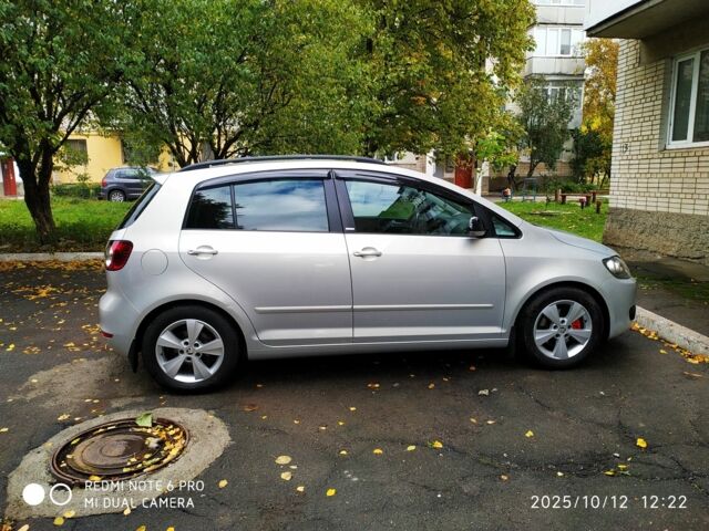 Сірий Фольксваген Golf Plus, об'ємом двигуна 0 л та пробігом 264 тис. км за 8000 $, фото 3 на Automoto.ua