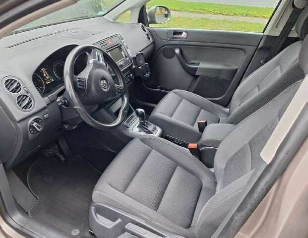 Серый Фольксваген Гольф Плюс, объемом двигателя 2 л и пробегом 280 тыс. км за 3600 $, фото 7 на Automoto.ua