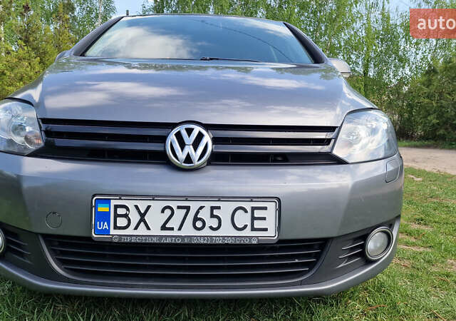 Фольксваген Гольф Плюс 2011 в Житомире на Automoto.ua Серый Фольксваген Гольф Плюс, объемом двигателя 1.6 л и пробегом 280 тыс. км за 7700 $, фото 5 на Automoto.ua