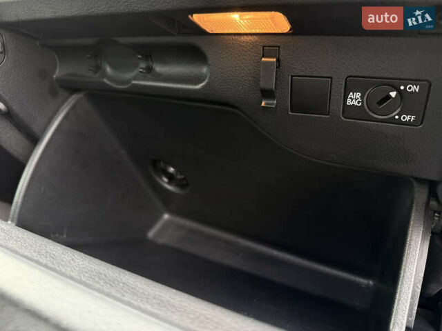 Сірий Фольксваген Golf Plus, об'ємом двигуна 1.4 л та пробігом 171 тис. км за 9200 $, фото 94 на Automoto.ua