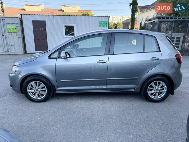 Серый Фольксваген Гольф Плюс, объемом двигателя 1.6 л и пробегом 360 тыс. км за 7800 $, фото 13 на Automoto.ua