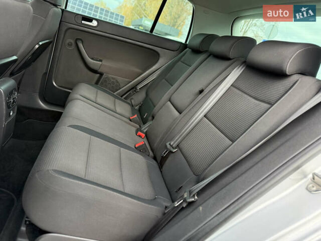 Сірий Фольксваген Golf Plus, об'ємом двигуна 1.4 л та пробігом 171 тис. км за 9200 $, фото 63 на Automoto.ua