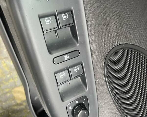 Серый Фольксваген Гольф Плюс, объемом двигателя 1.4 л и пробегом 190 тыс. км за 8950 $, фото 14 на Automoto.ua