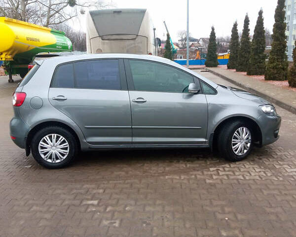 Фольксваген Гольф Плюс 2011 в Житомире на Automoto.ua Серый Фольксваген Гольф Плюс, объемом двигателя 1.6 л и пробегом 280 тыс. км за 7700 $, фото 10 на Automoto.ua