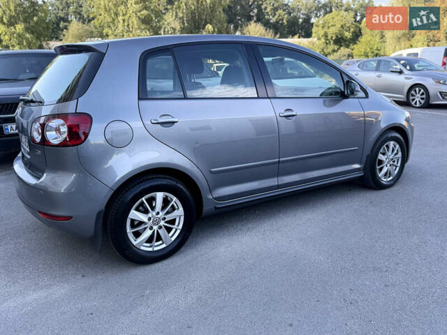 Серый Фольксваген Гольф Плюс, объемом двигателя 1.6 л и пробегом 360 тыс. км за 7800 $, фото 7 на Automoto.ua