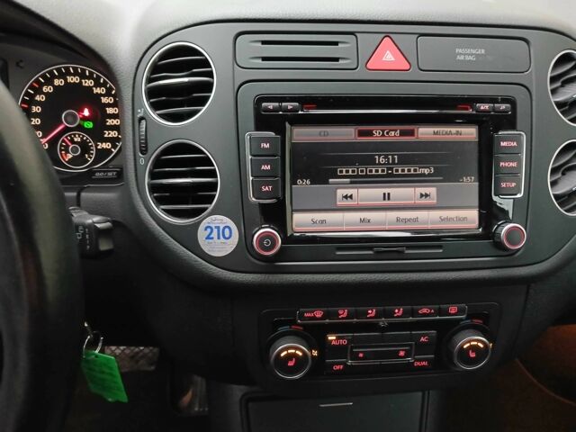 Сірий Фольксваген Golf Plus, об'ємом двигуна 1.4 л та пробігом 156 тис. км за 9500 $, фото 13 на Automoto.ua