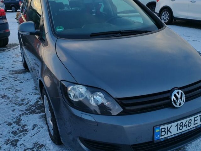 Серый Фольксваген Гольф Плюс, объемом двигателя 1.6 л и пробегом 240 тыс. км за 7950 $, фото 7 на Automoto.ua