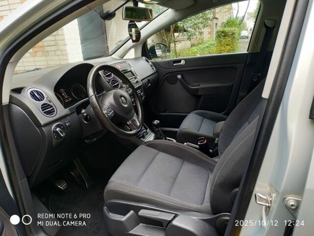 Сірий Фольксваген Golf Plus, об'ємом двигуна 0 л та пробігом 264 тис. км за 8000 $, фото 6 на Automoto.ua