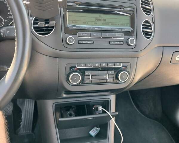 Серый Фольксваген Гольф Плюс, объемом двигателя 0 л и пробегом 207 тыс. км за 8200 $, фото 14 на Automoto.ua