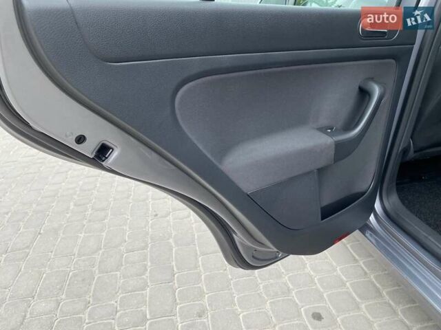 Серый Фольксваген Гольф Плюс, объемом двигателя 1.6 л и пробегом 219 тыс. км за 8199 $, фото 11 на Automoto.ua