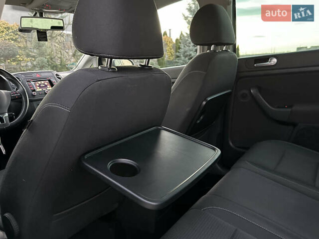 Сірий Фольксваген Golf Plus, об'ємом двигуна 1.4 л та пробігом 228 тис. км за 8999 $, фото 81 на Automoto.ua