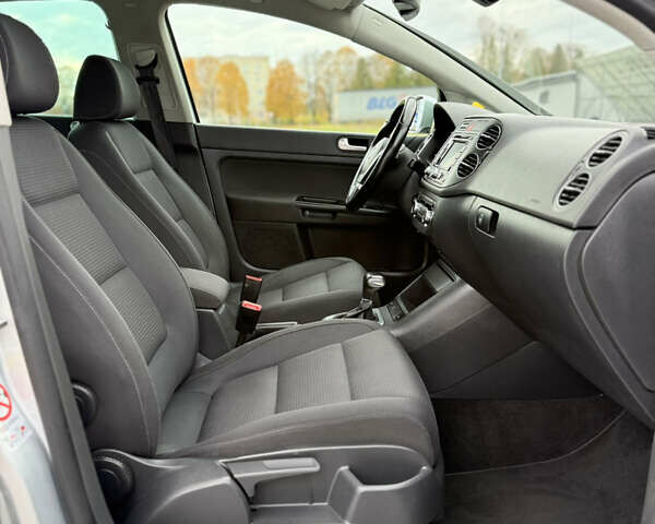 Сірий Фольксваген Golf Plus, об'ємом двигуна 1.4 л та пробігом 171 тис. км за 9200 $, фото 85 на Automoto.ua