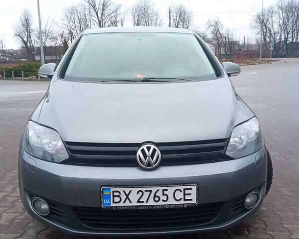 Фольксваген Гольф Плюс 2011 в Житомире на Automoto.ua Серый Фольксваген Гольф Плюс, объемом двигателя 1.6 л и пробегом 280 тыс. км за 7700 $, фото 1 на Automoto.ua