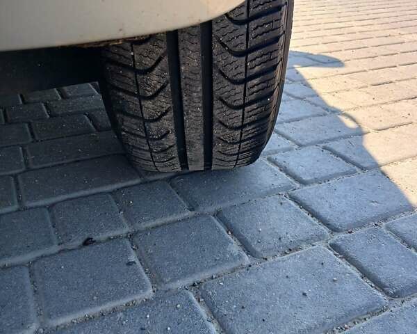 Серый Фольксваген Гольф Плюс, объемом двигателя 0 л и пробегом 207 тыс. км за 8200 $, фото 40 на Automoto.ua