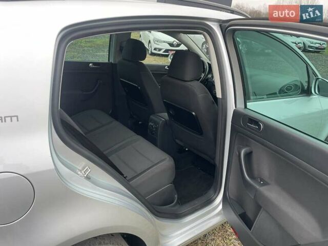 Серый Фольксваген Гольф Плюс, объемом двигателя 1.4 л и пробегом 125 тыс. км за 7600 $, фото 11 на Automoto.ua